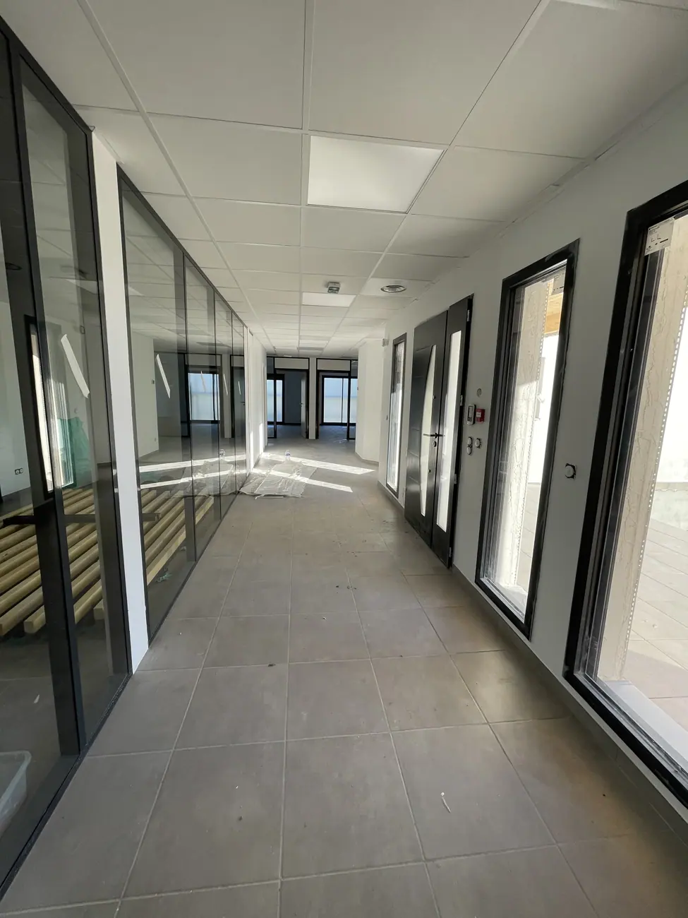 Circulation intérieure et cloisons terminées
