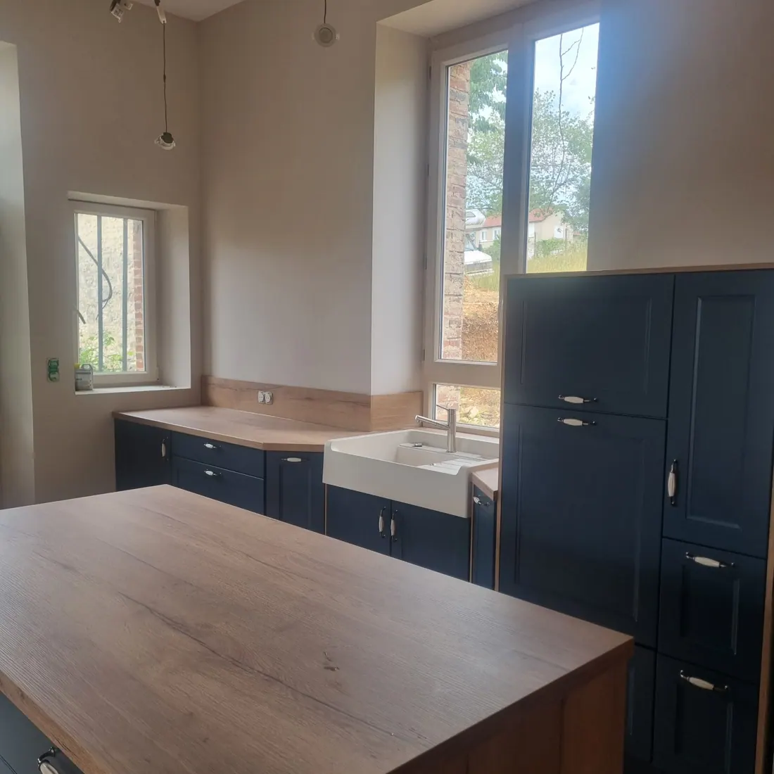 Cuisine et finitions – chantier de rénovation